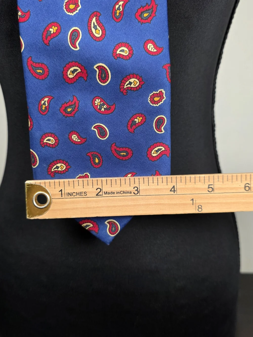 Vintage Façonnable 100% Silk Italian Paisley Tie